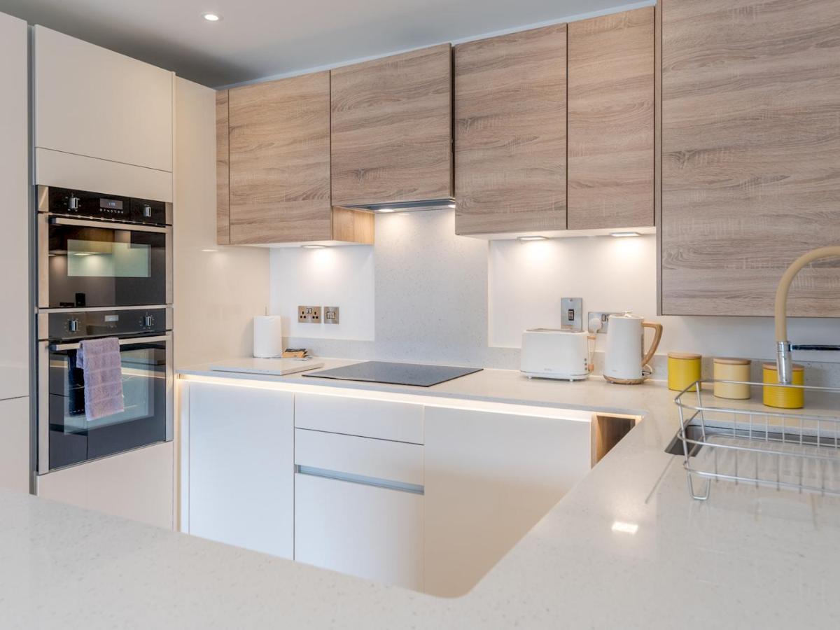 Pass The Keys Contemporary Apartment With Secure Parking ชรูว์สเบอรี ภายนอก รูปภาพ